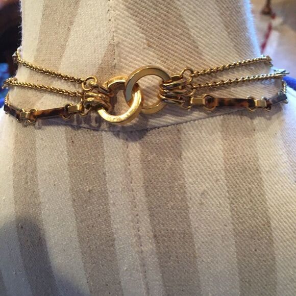 KORS’ 3 Strand TortoiseShell & Gold Necklace - Picture 8 of 9